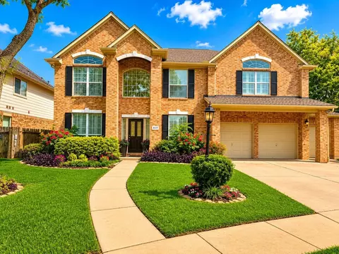 8119 Moss Stone Dr, Sugar Land, TX 77479