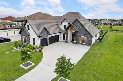 11650 Renaissance Dr, Montgomery, TX 77356