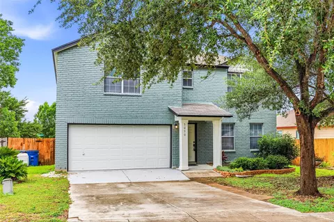 3050 Button Ball Dr, New Braunfels, TX 78130