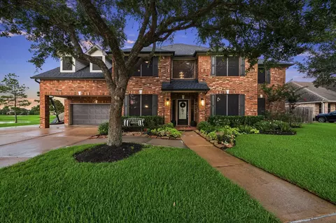 1407 Bentlake Ln, Pearland, TX 77581