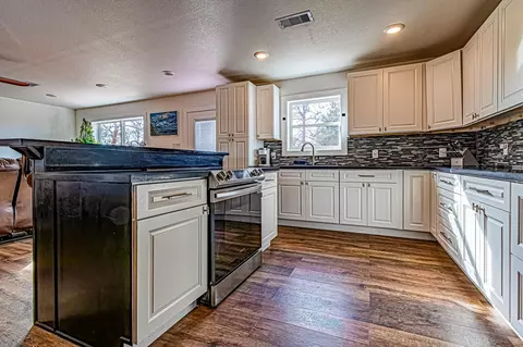 Kitchen - 190 Artesian, Onalaska, TX 77360 photo 3 of 5