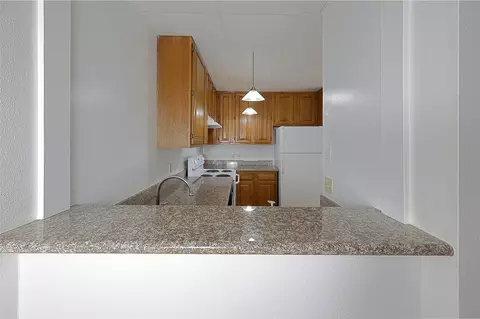 2209 S Braeswood Blvd #32C, Houston, TX 77030