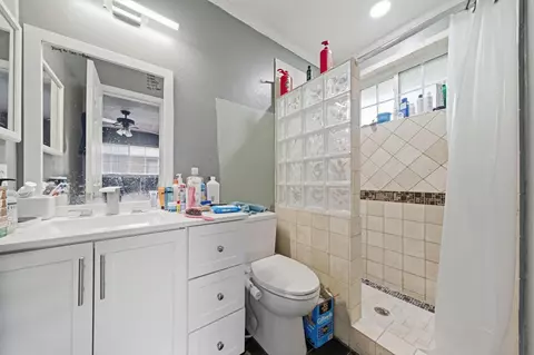 Bath - 23526 Cimber Ln, Spring, TX 77373 photo 2 of 2