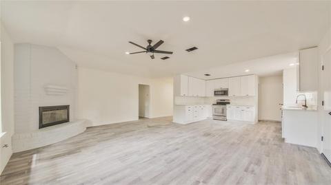 6430 Lynngate Dr, Spring, TX 77373 photo 1