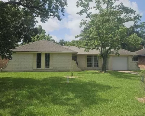 7623 Kellwood Dr, Houston, TX 77040