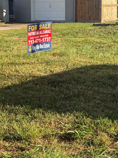 7715 Battlewood Dr, Houston, TX 77040