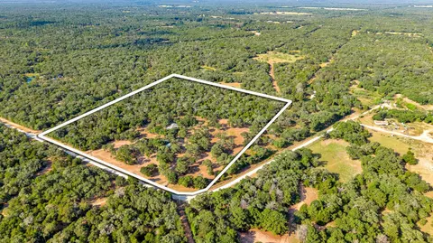 1079 Private Road 1051, Hallettsville, TX 77964