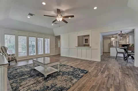 Living - 6522 Castle Pine Ln, Spring, TX 77379 photo 2 of 7