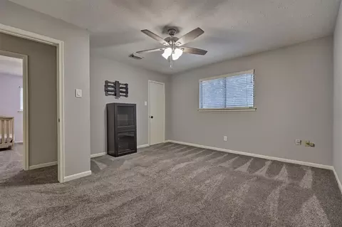 Bedroom - 6522 Castle Pine Ln, Spring, TX 77379 photo 5 of 7