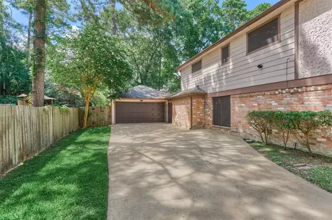 Exterior - 6522 Castle Pine Ln, Spring, TX 77379 photo 6 of 8