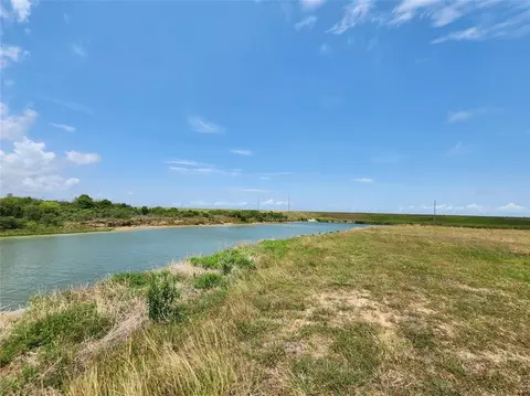 1322 Highborne Cay Ct, Texas City, TX 77590