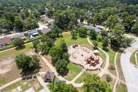 View/Area - 23126 Whispering Willow Dr, Spring, TX 77373 photo 2 of 3