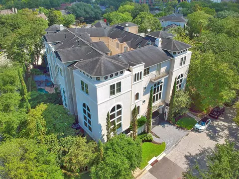 2086 Brentwood Dr, Houston, TX 77019