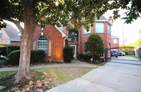 7006 Centre Grove Dr, Houston, TX 77069