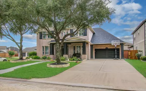 18807 Oriole Point Ct, Cypress, TX 77429