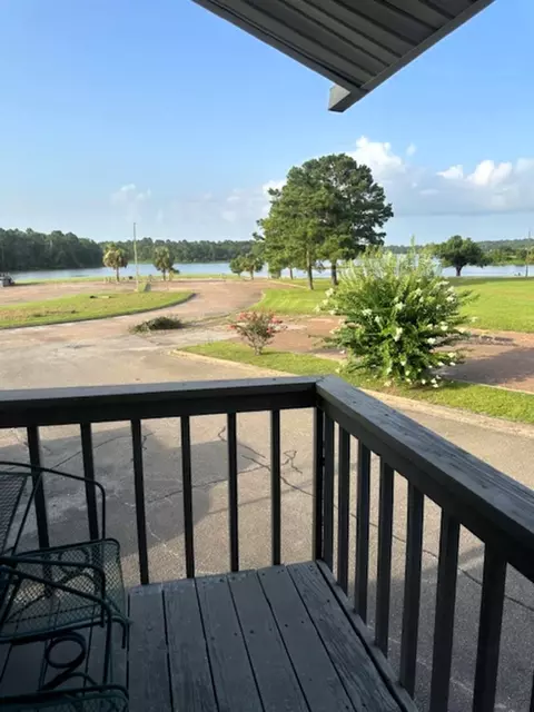 501 Bass Boat Village Ln #206, Huntsville, TX 77320