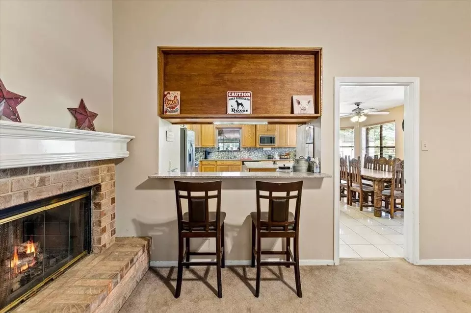 Kitchen - 21214 Creek Rd, Manvel, TX 77578 photo 7 of 7