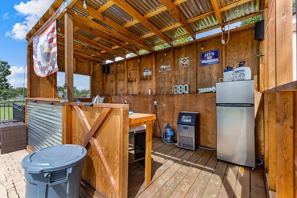 Exterior - 21214 Creek Rd, Manvel, TX 77578 photo 6 of 7