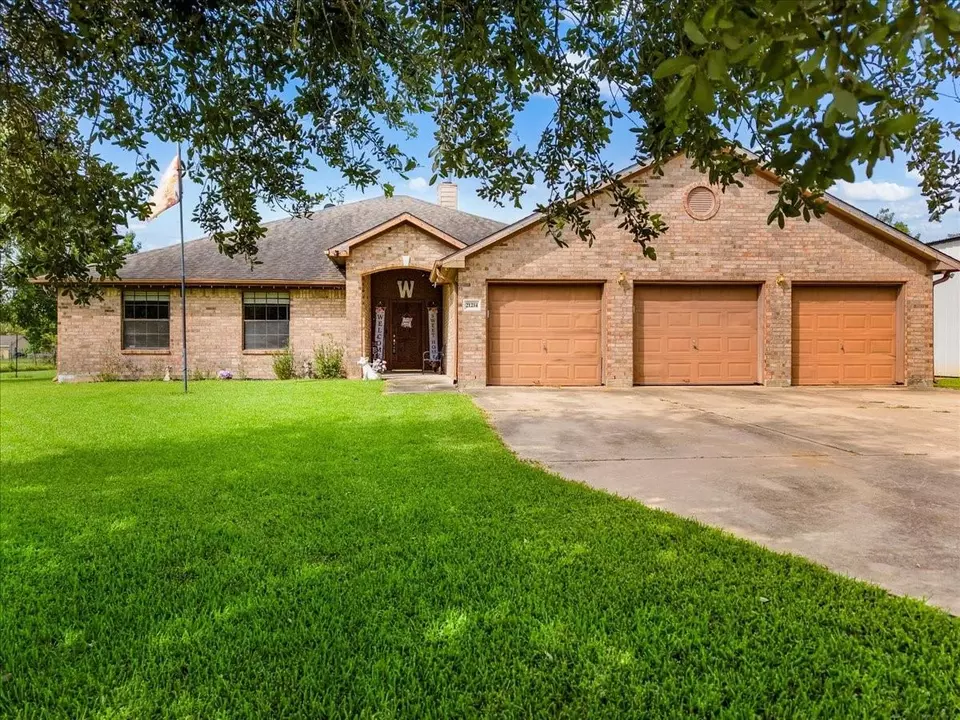 Exterior - 21214 Creek Rd, Manvel, TX 77578 photo 1 of 7