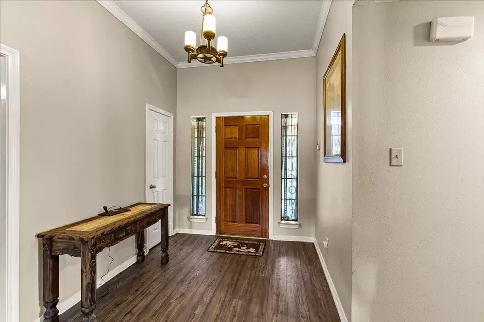 Entry Way - 21214 Creek Rd, Manvel, TX 77578 photo 2 of 5