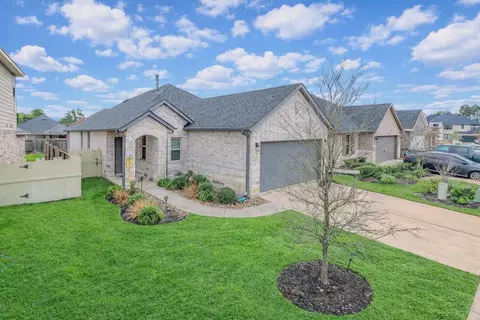 16887 Pink Wintergreen Dr, Conroe, TX 77385