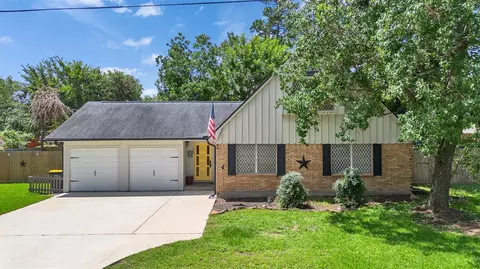 405 Billie Bess Ln, Conroe, TX 77301