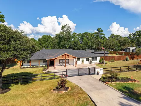 40418 Rolling Forest Dr, Magnolia, TX 77354