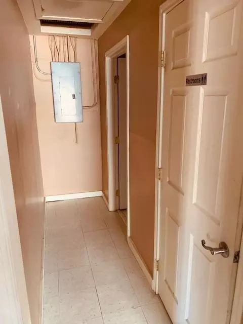 Entry Way - 401 E Main St, Humble, TX 77338 photo 3 of 4