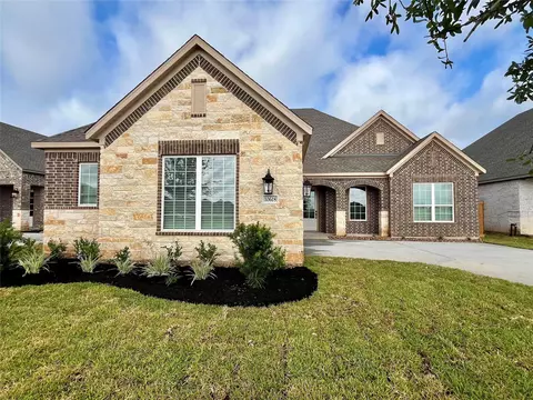 10618 Sutter Creek Dr, Iowa Colony, TX 77583