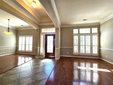 1813 Sandy Lake Dr, Friendswood, TX 77546