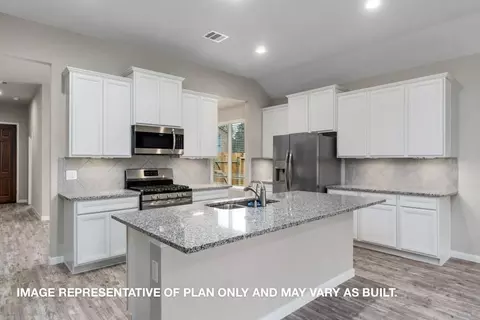 1620 Mesquite Trl, Dayton, TX 77535