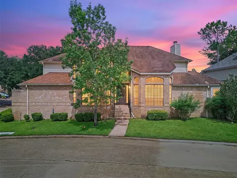 12929 Kingsbridge Ln, Houston, TX 77077