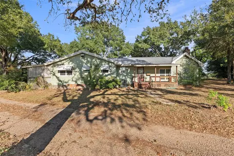 11515 Eldridge Ln, Navasota, TX 77868