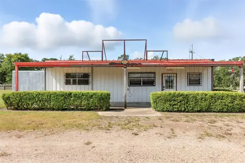 31565 Fm 1736 Rd, Hempstead, TX 77445