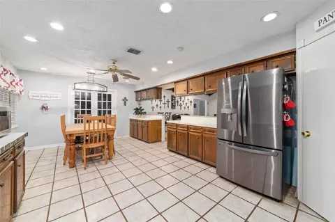 218 Black Forest Dr, Spring, TX 77388 photo 16