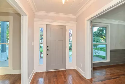 Entry Way - 1031 Meyer St, Sealy, TX 77474 photo 1 of 1
