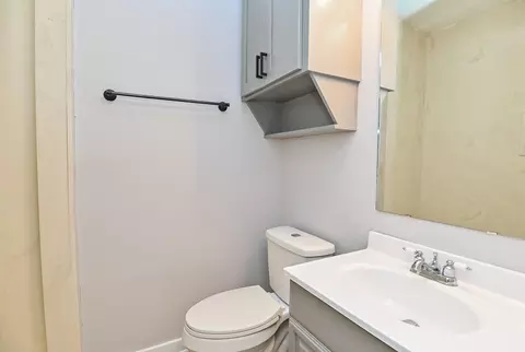 Bath - 1031 Meyer St, Sealy, TX 77474 photo 1 of 4