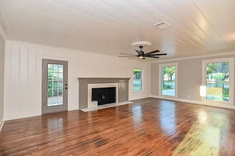 Living - 1031 Meyer St, Sealy, TX 77474 photo 1 of 4
