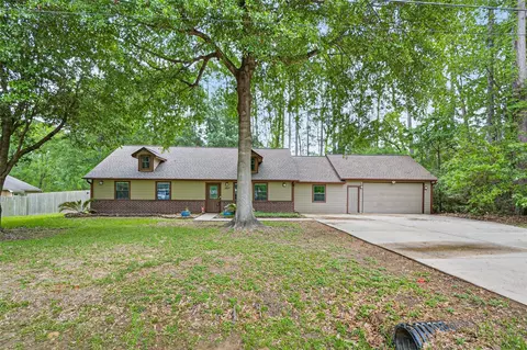 1007 W Cedar River Rd, Montgomery, TX 77316
