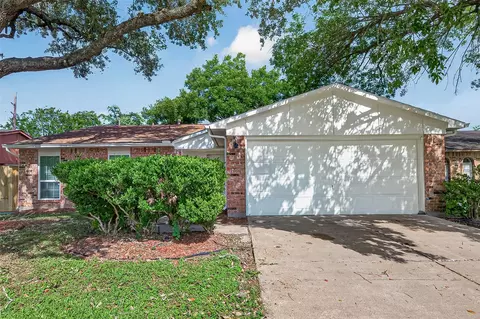 415 Lee Dr, Richmond, TX 77469