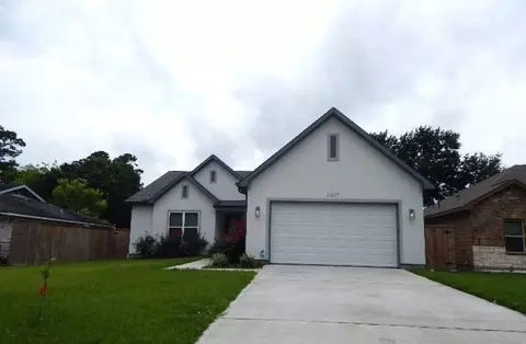2627 Carmel St, Houston, TX 77091