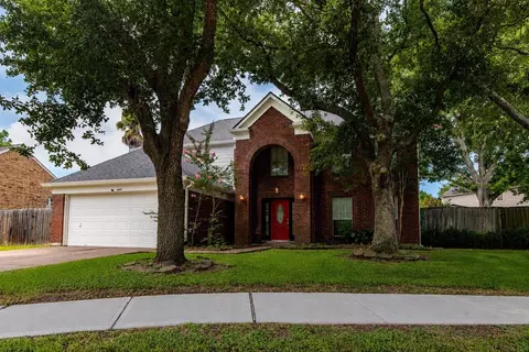 4011 Cedarwood Dr, Pearland, TX 77584