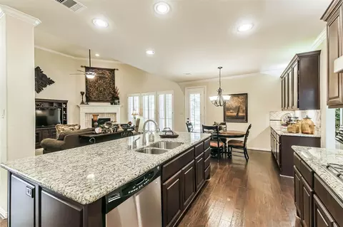 Kitchen - 2530 Hendricks Lakes Dr, Spring, TX 77388 photo 4 of 7
