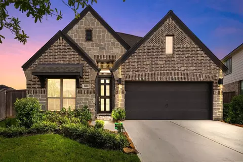26102 Herschel Heights Ln, Richmond, TX 77406