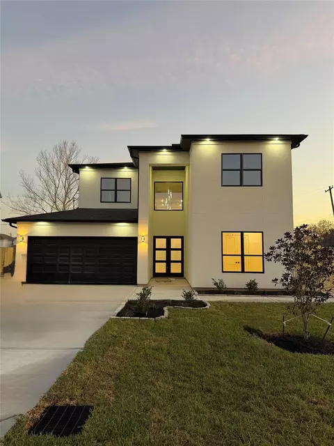 6018 Becky Ln, Pearland, TX 77584