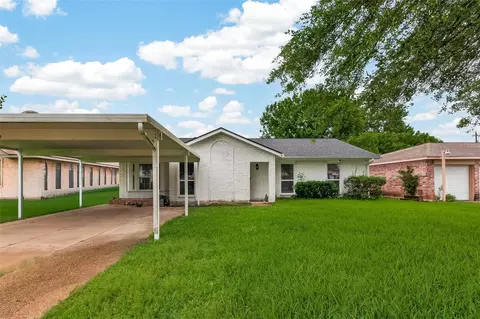 7506 Carver Ave, Texas City, TX 77591