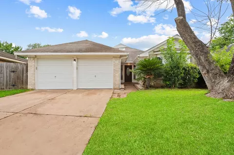 16022 Sierra Vista Dr, Houston, TX 77083