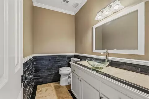 Bath - 17618 Hidden Forest Dr, Spring, TX 77379 photo 1 of 6