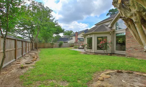 Exterior - 17618 Hidden Forest Dr, Spring, TX 77379 photo 9 of 11