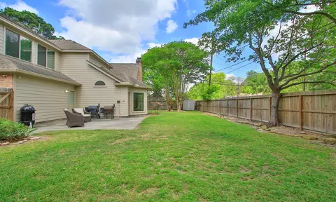 Exterior - 17618 Hidden Forest Dr, Spring, TX 77379 photo 10 of 11